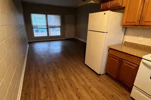 2904 Elizabeth Ave, Zion, IL 60099 - Photo 3