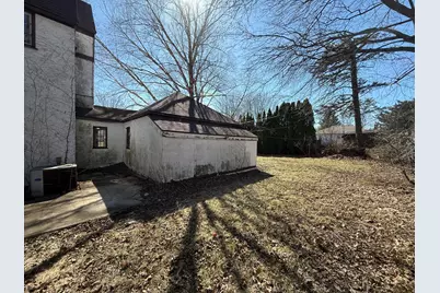 618 S Harvey Avenue, Freeport, IL 61032 - Photo 5