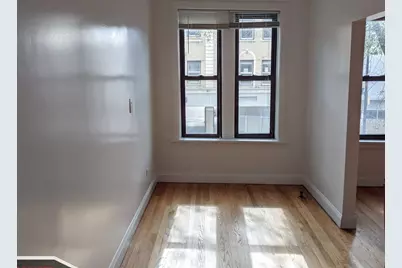 2704 N Sawyer Avenue #207, Chicago, IL 60647 - Photo 5