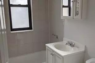 2704 N Sawyer Ave, Chicago, IL 60647 - Photo 3