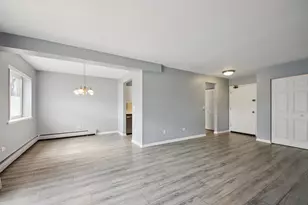 2515 E Olive St, Arlington Heights, IL 60004 - Photo 7