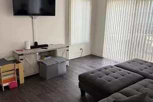 19 Windsor Cir, South Elgin, IL 60177 - Photo 5