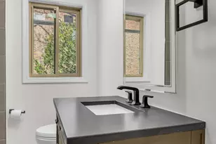 1039 Forest Hill St, Calumet City, IL 60409 - Photo 17