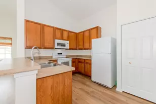 154 Bertram Dr, Yorkville, IL 60560 - Photo 7