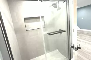 7042 S Eberhart Ave, Chicago, IL 60637 - Photo 21