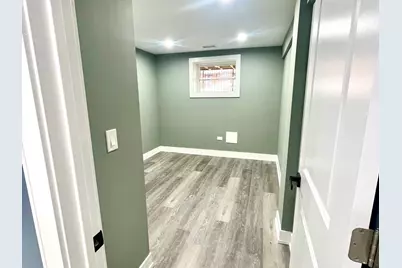 7042 S Eberhart Avenue, Chicago, IL 60637 - Photo 25