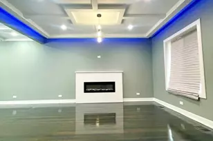 7042 S Eberhart Ave, Chicago, IL 60637 - Photo 5