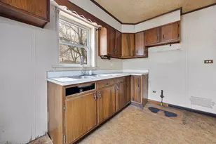 319 49th Ave, Bellwood, IL 60104 - Photo 9