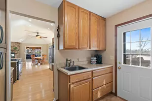 8N999 Corron Rd, Elgin, IL 60124 - Photo 13