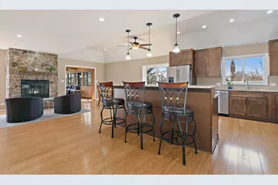 8N999 Corron Road, Elgin, IL 60124 - Photo 5