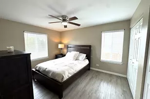 2082 Kathleen Cir, Montgomery, IL 60538 - Photo 5