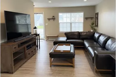 2082 Kathleen Circle, Montgomery, IL 60538 - Photo 3