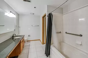 3135 Town Square Dr, Rolling Meadows, IL 60008 - Photo 15