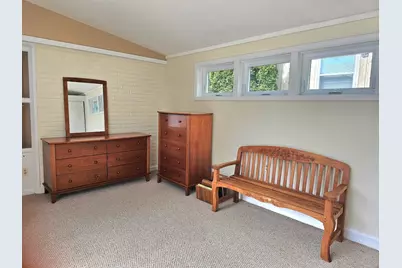 636 E Rockland Road, Libertyville, IL 60048 - Photo 13