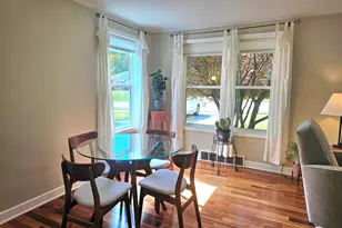 636 E Rockland Rd, Libertyville, IL 60048 - Photo 5