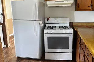 408 Marcy St, Ottawa, IL 61350 - Photo 9