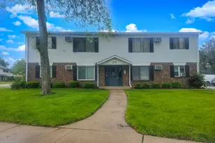 370 Echo Ln, Aurora, IL 60504 - Photo 1