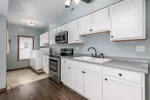 319 Railroad Ave, Ottawa, IL 61350 - Photo 17