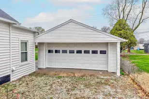 319 Railroad Ave, Ottawa, IL 61350 - Photo 9