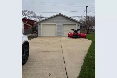 209 S Pick Avenue S, Elmhurst, IL 60126 - Photo 3