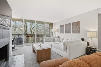 1833 Four Lakes Avenue #3F, Lisle, IL 60532 - Photo 3