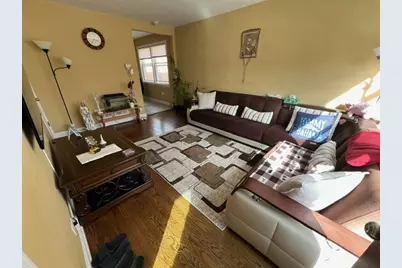 4952 Hull Street #2E, Skokie, IL 60077 - Photo 5