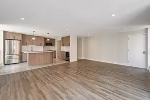 227 E Walton Pl, Chicago, IL 60611 - Photo 5