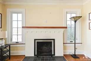 19 W Hattendorf Ave, Roselle, IL 60172 - Photo 11