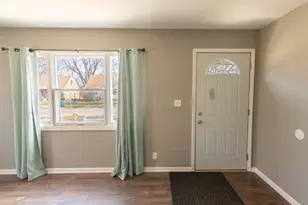 1068 Leith Ave, Waukegan, IL 60085 - Photo 5