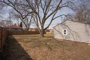 1068 Leith Ave, Waukegan, IL 60085 - Photo 41