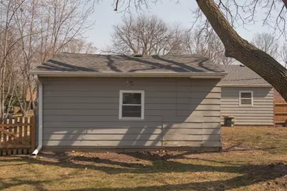 1068 Leith Avenue, Waukegan, IL 60085 - Photo 43