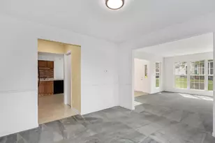 700 Bent Ridge Ln, Elgin, IL 60120 - Photo 9