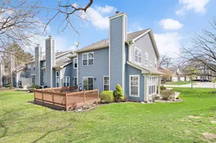 700 Bent Ridge Ln, Elgin, IL 60120 - Photo 3