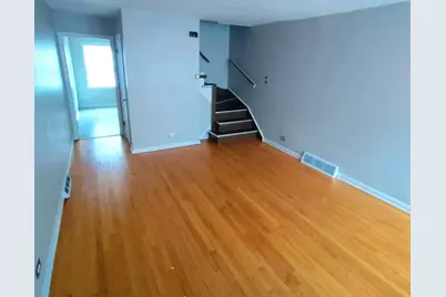 2430 E 73rd Street, Chicago, IL 60649 - Photo 3