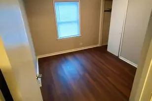 2430 E 73rd St, Chicago, IL 60649 - Photo 17