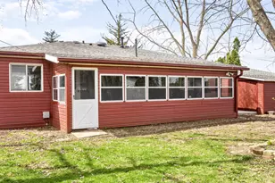 1415 Marigold Dr, Joliet, IL 60433 - Photo 5