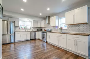 25067 W Petite Ave, Antioch, IL 60002 - Photo 9