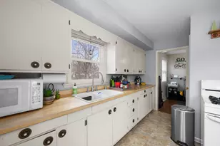 1612 31st Street A, Moline, IL 61265 - Photo 7