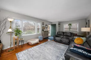 1612 31st Street A, Moline, IL 61265 - Photo 5