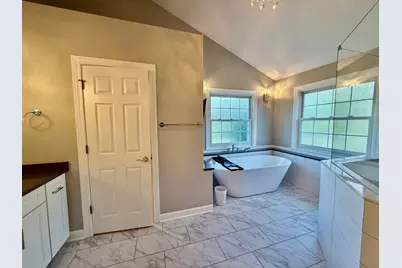 354 Baltimore Drive, Vernon Hills, IL 60061 - Photo 13