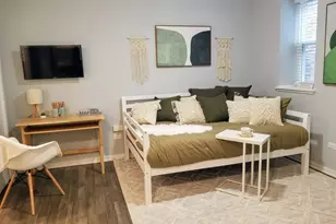 5240 N Winthrop Ave, Chicago, IL 60640 - Photo 7