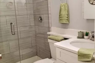 5240 N Winthrop Ave, Chicago, IL 60640 - Photo 9