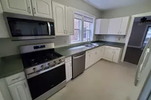 6327 N Oakley Ave, Chicago, IL 60659 - Photo 13