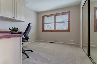 544 Northampton Circle, Elk Grove Village, IL 60007 - Photo 17