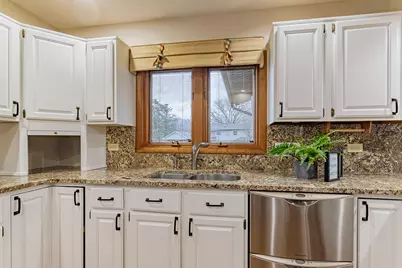 544 Northampton Circle, Elk Grove Village, IL 60007 - Photo 5