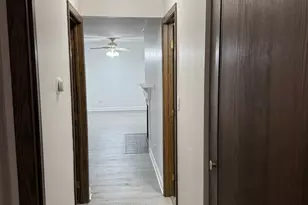 7040 Remington Ct, Woodridge, IL 60517 - Photo 17