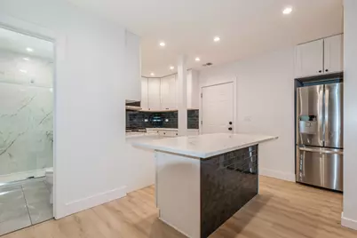 1535 W Estes Avenue #G, Chicago, IL 60626 - Photo 9