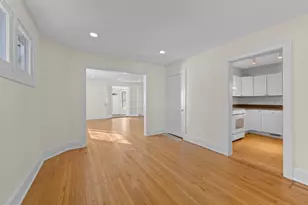 823 Deerfield Rd, Highland Park, IL 60035 - Photo 7