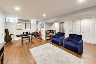 8238 Keystone Ave, Skokie, IL 60076 - Photo 17