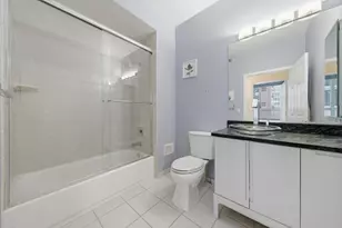 421 W Huron St, Chicago, IL 60654 - Photo 15